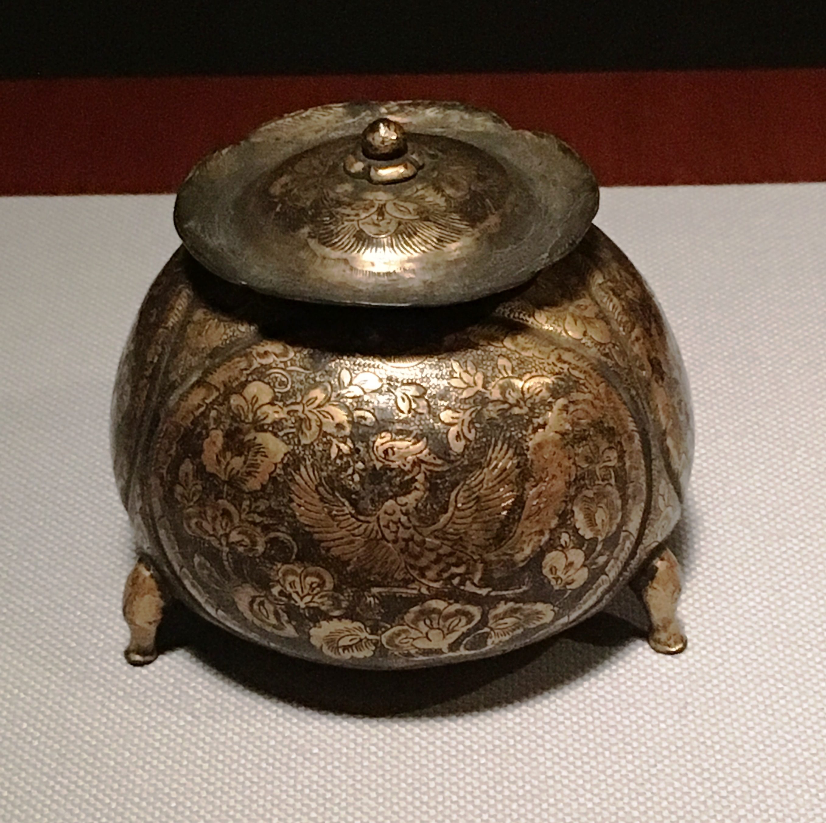 国宝-工芸｜金銅水注［東京国立博物館］ | WANDER 国宝