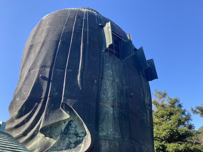 国宝-彫刻｜阿弥陀如来坐像（鎌倉の大仏）［高徳院/神奈川］ | WANDER 国宝