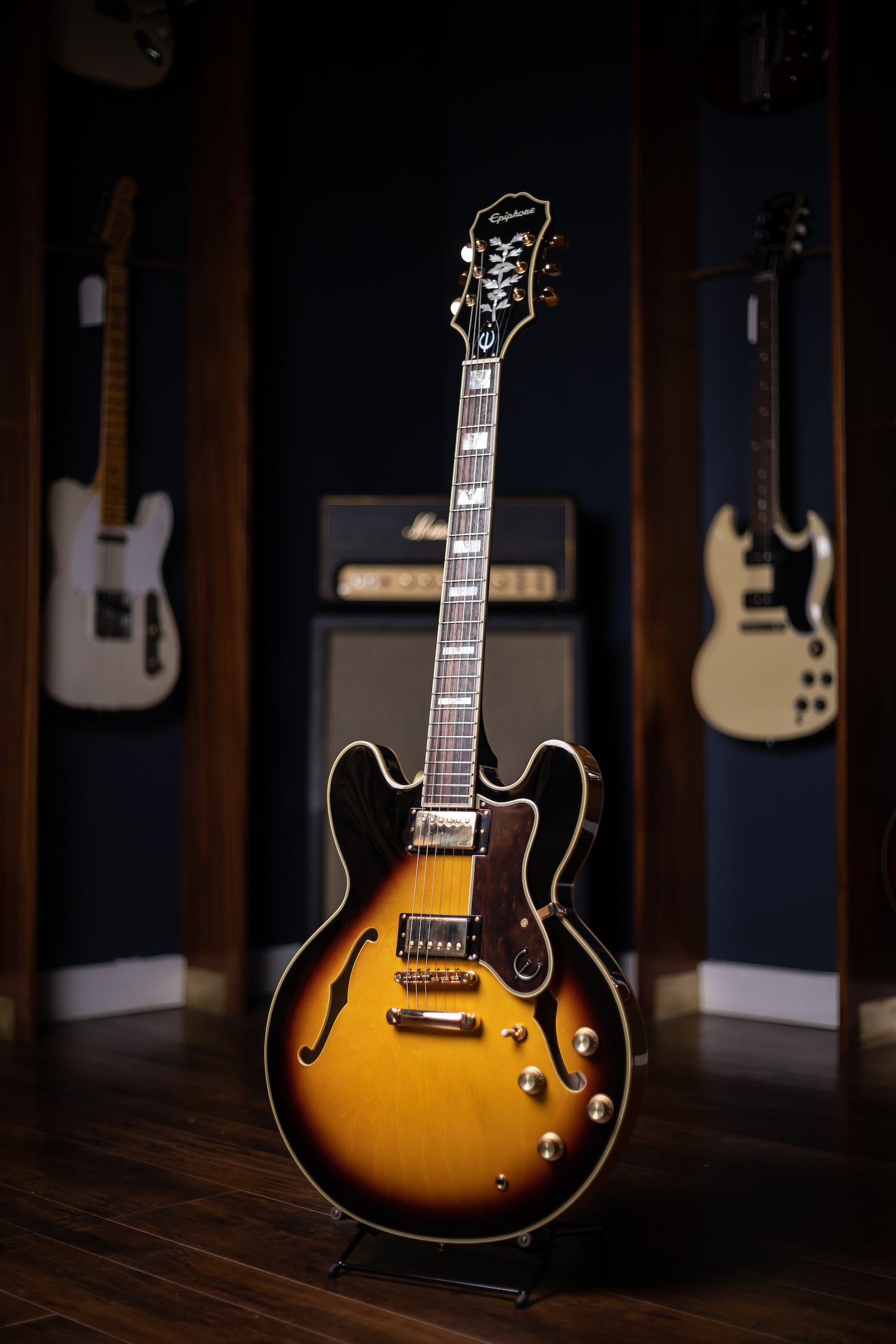 美品】Epiphone Sheraton-II PRO セミアコ 音出し良好 美品】Epiphone