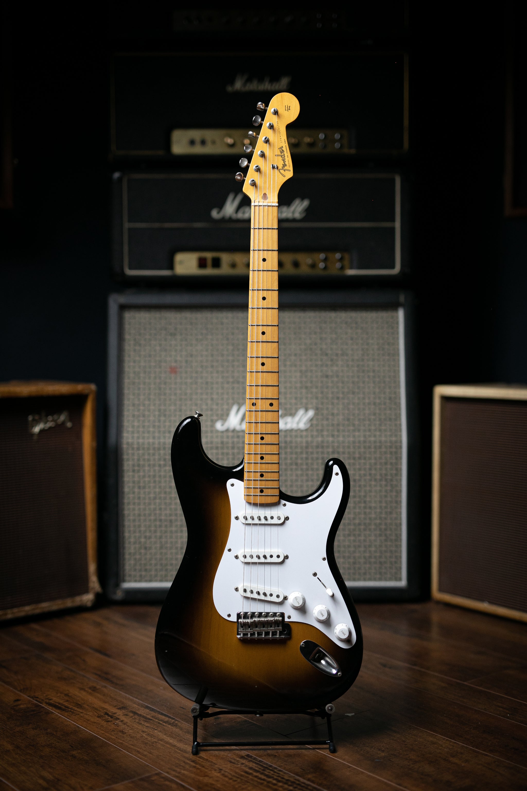 Squier Stratocaster サンバースト ギター Squier Stratocaster サン