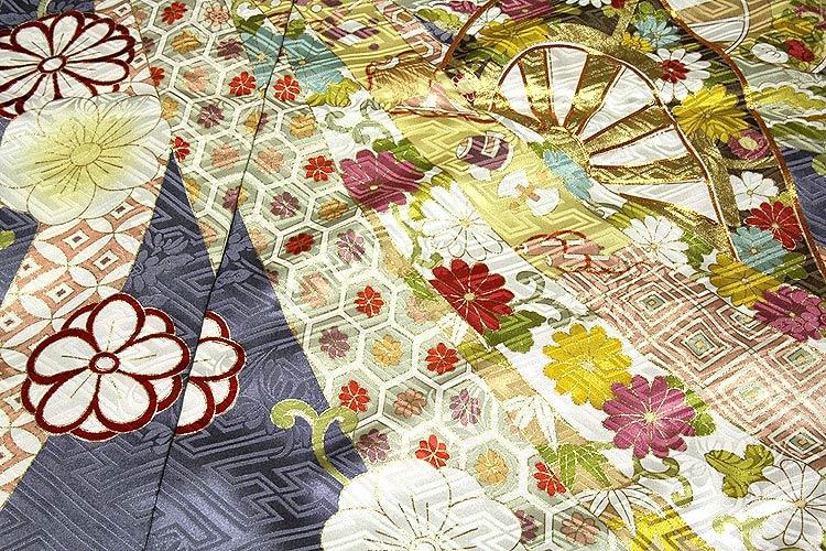 美品 新古典柄 金彩 金駒刺繍 流水 逸品 振袖 フルセット 振り袖