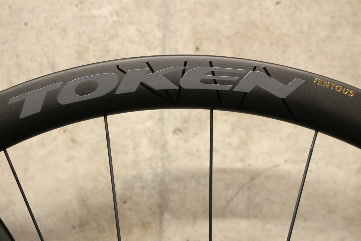 トーケン TOKEN VENTOUS + KONAX PRO カーボン チューブレスレディ