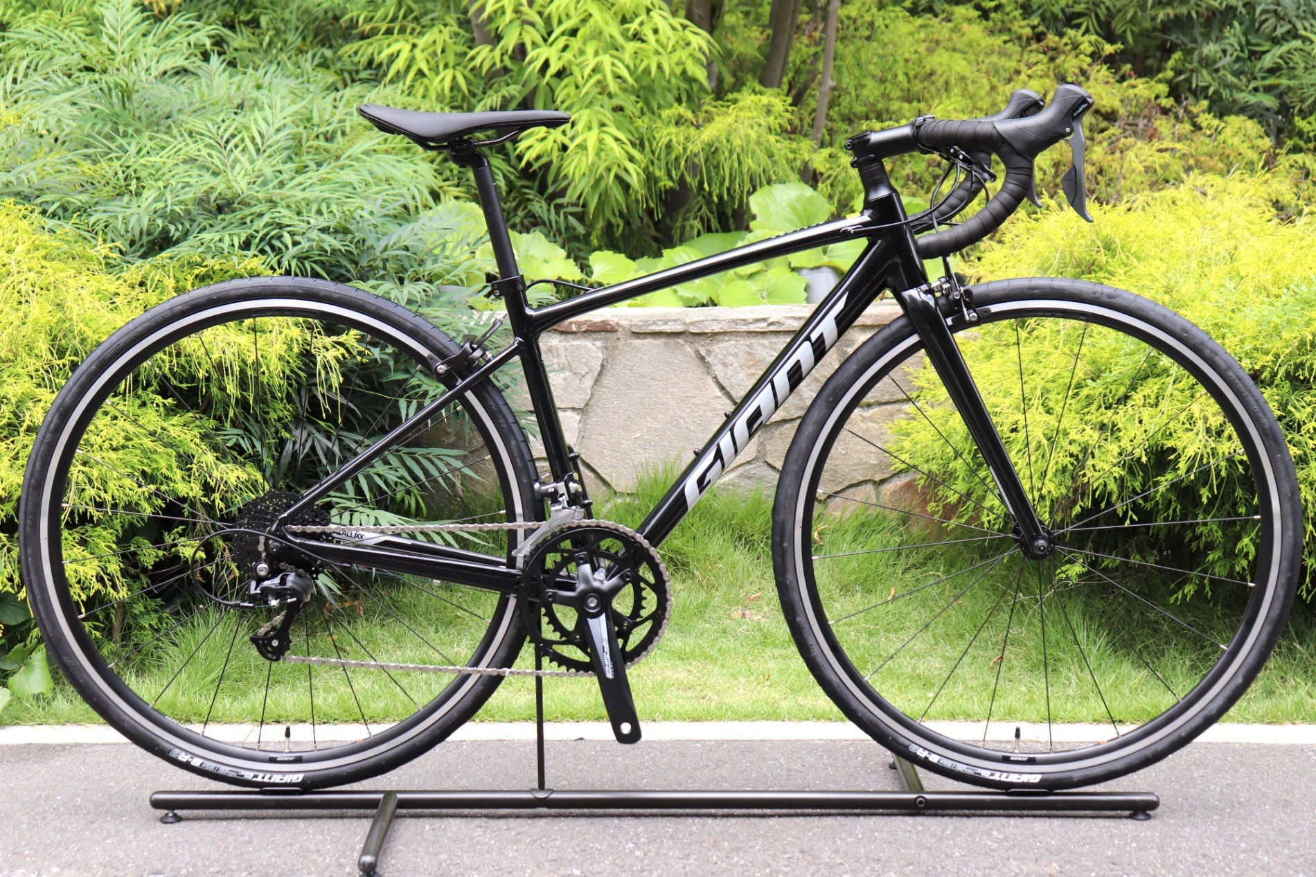 即乘】送料無料 GIANT ロードバイク CONTEND S 16速 ロードバイク