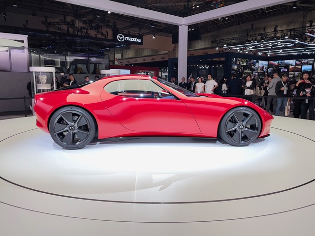 マツダ iconic sp 1/43 モデルカー ホワイトとレッドの2台セット