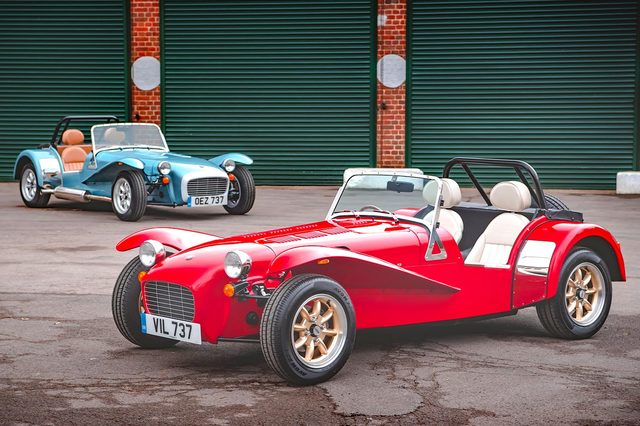 ケータハムが「スーパーセブン1600」を発売 クラシックな装いが特徴の