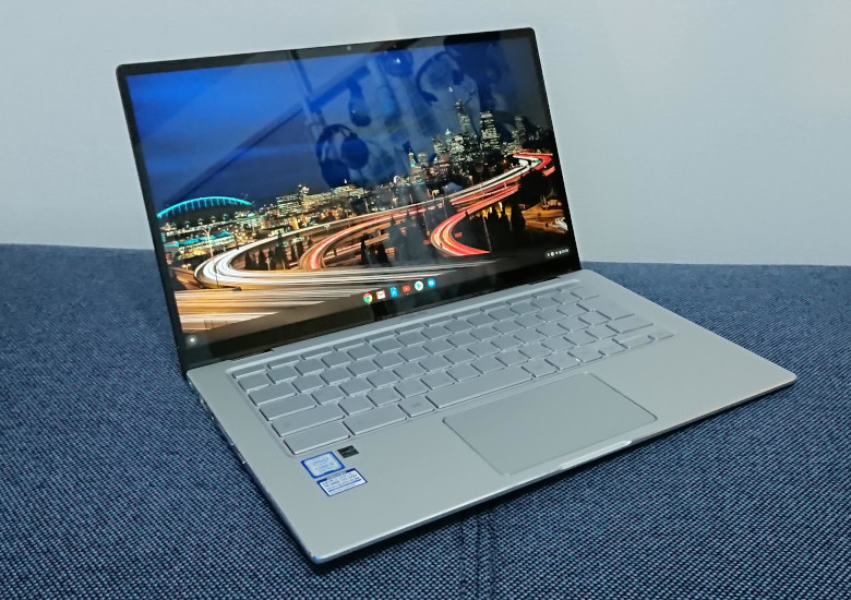 ASUS Chromebook Flip C434TA レビュー － ASUSのChromebookのトップ