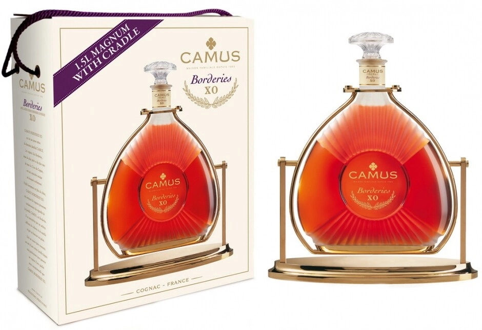 Cognac Camus X.O. Borderies, gift box with cradle, 1500 ml Camus