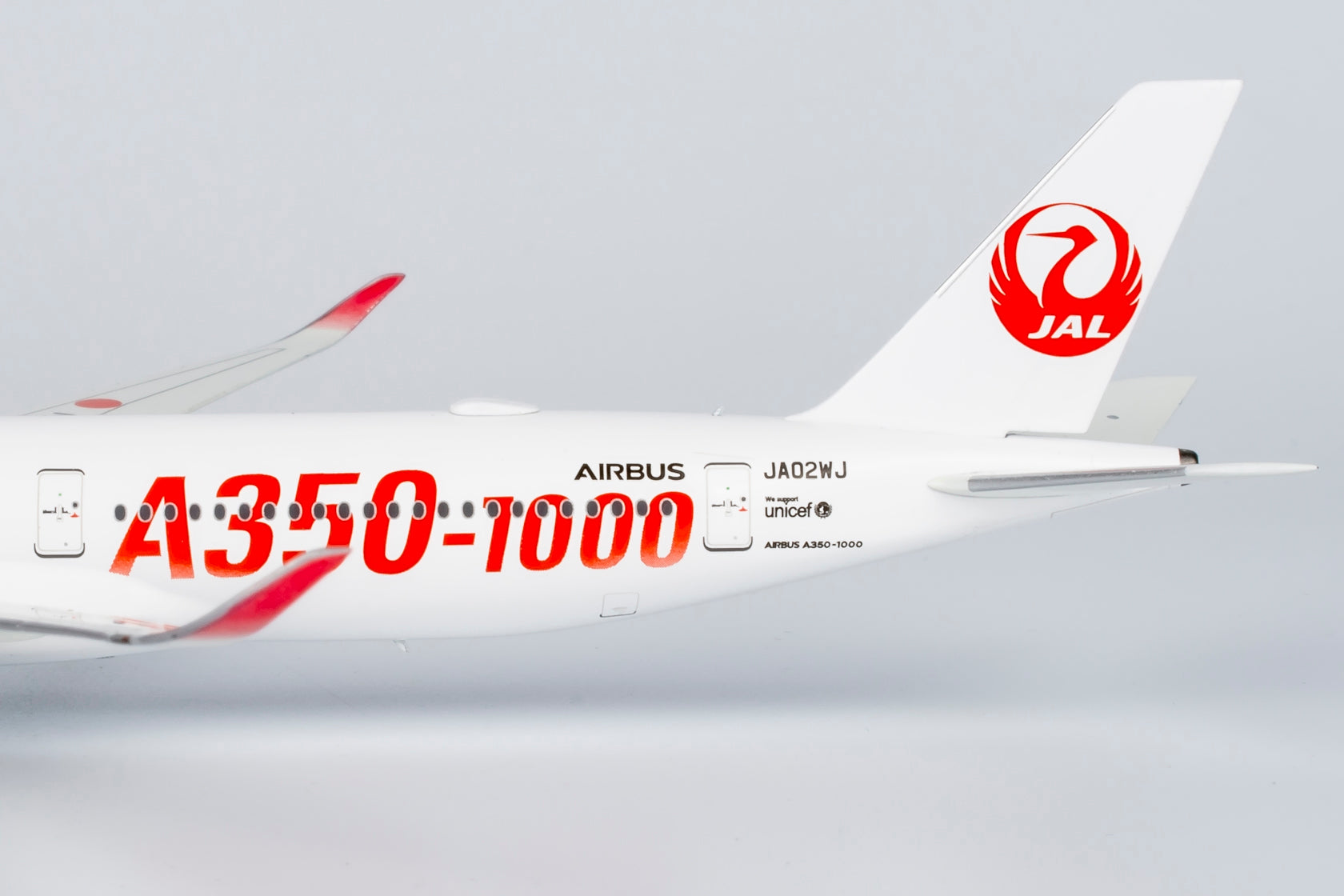 NG Models 1:400 Japan Airlines (JAL) A350-1000 JA01WJ with red