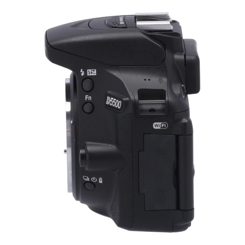 Nikon D5500 ダブルズームキット BLACK Nikon D5500 ダブルズーム