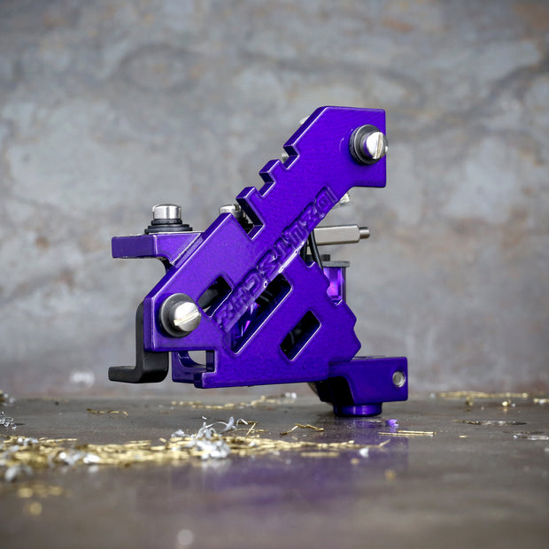 work horse ironタトゥーマシン Adam Ciferri Cast Iron Bulldog