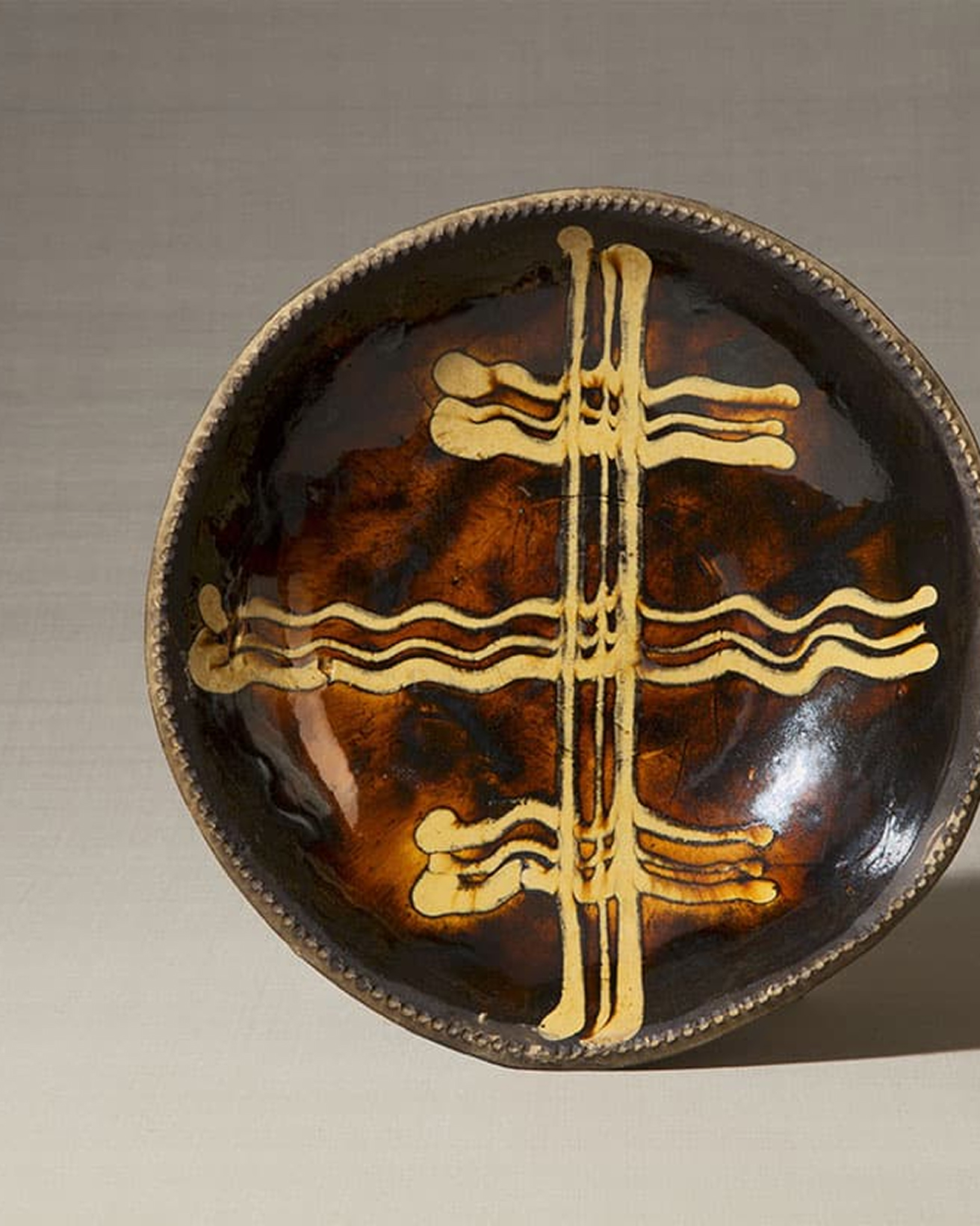 陶芸家で民藝運動家でもあった濱田庄司らがイギリスから持ち帰ったや