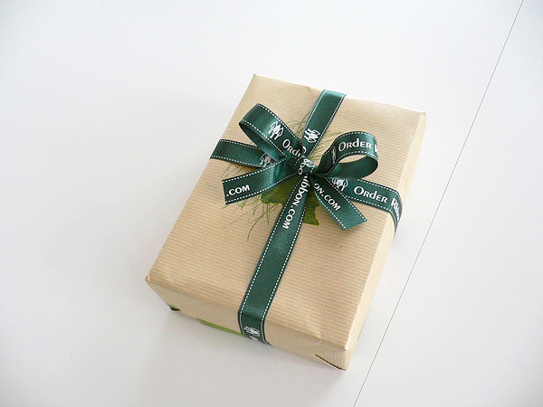 クロス掛け | 五味栄里のラッピング講座