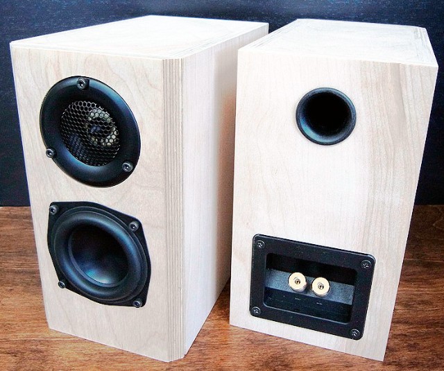 スピーカーを自作するメリットと作成に必要なキット | 海外ブランドの
