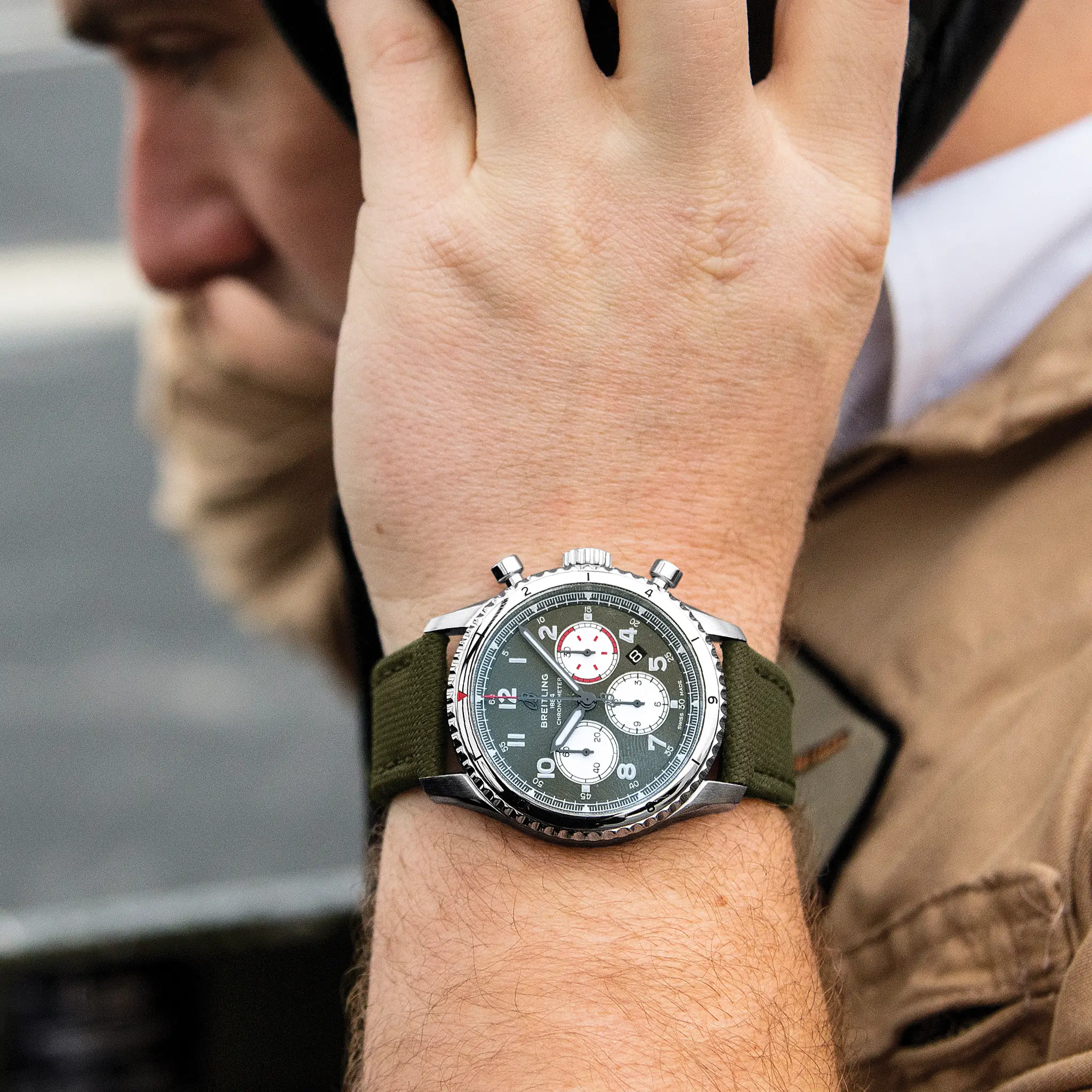 Aviator 8 B01 Chronograph 43 Curtiss Warhawk - AB01192A1L1X1