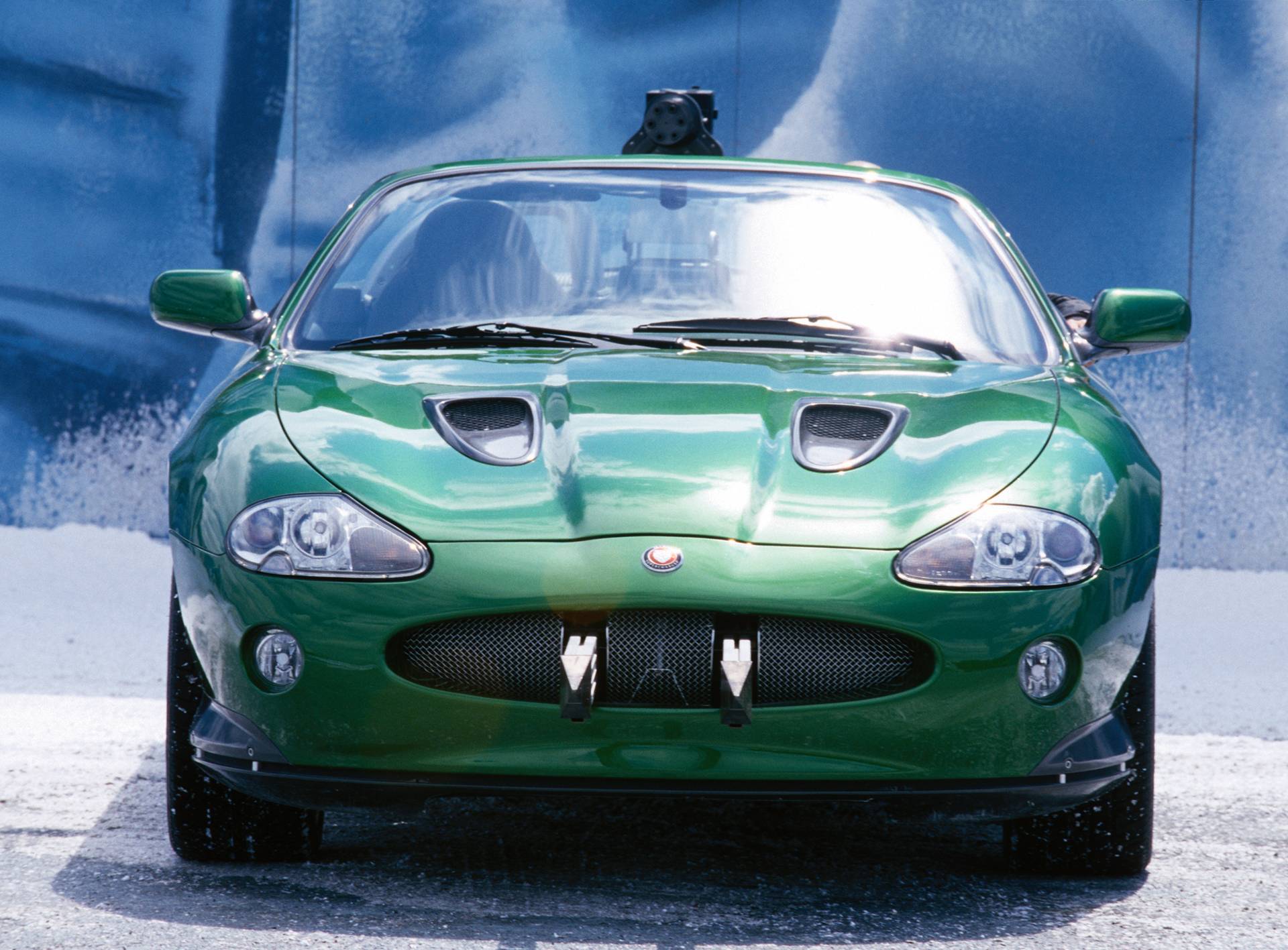 Jaguar XKR | James Bond 007