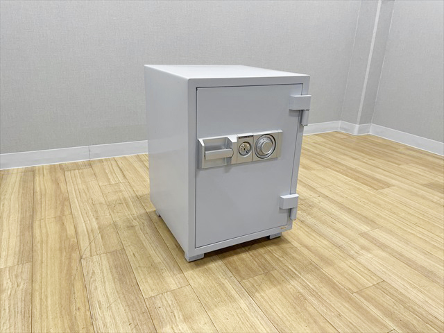 金庫(耐火・防盗・防水・手提げ）各種、激安販売中！｜オフィス家具