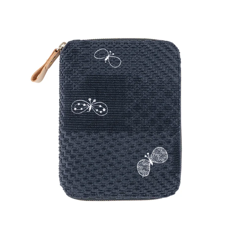 ミナペルホネンカズンカバー2023年chocho