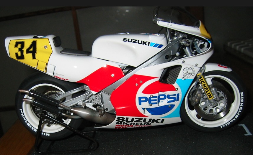 TOMY◎スズキ RGV-Γ 500 ガンマ ペプシ ケビン シュワンツ 選手