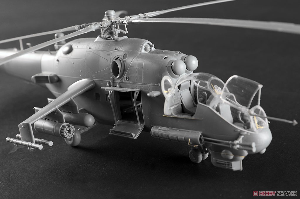 P*1様 トランペッター 1/35 ロシア軍 ミル Mi-24V ハインド 完成 P*
