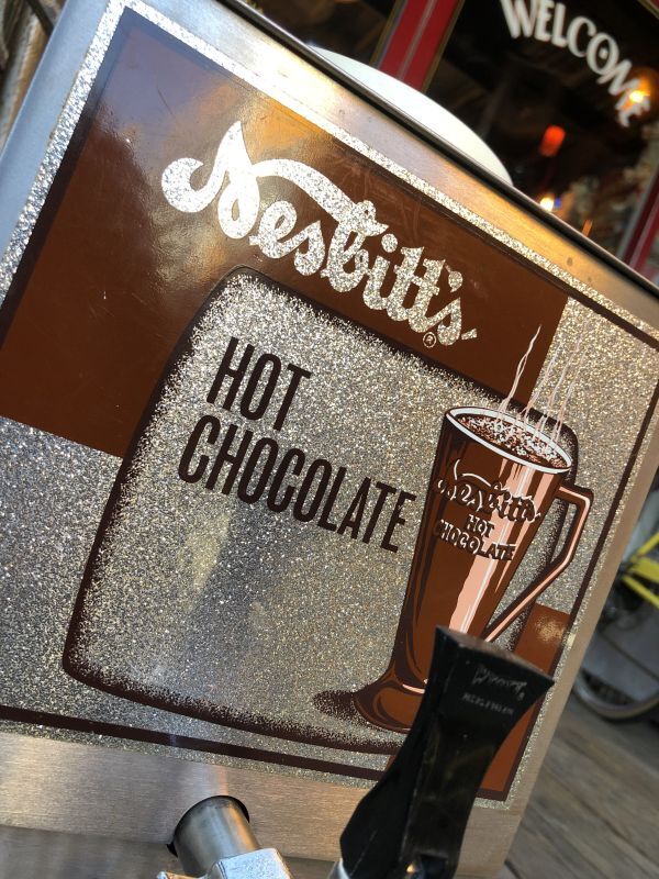 店舗引き取り限定】 Vintage NESBITT'S Advertising Hot Chocolate