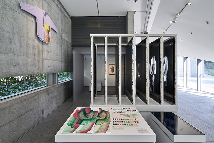 ホワイトストーンギャラリー 八木智弘「糸」