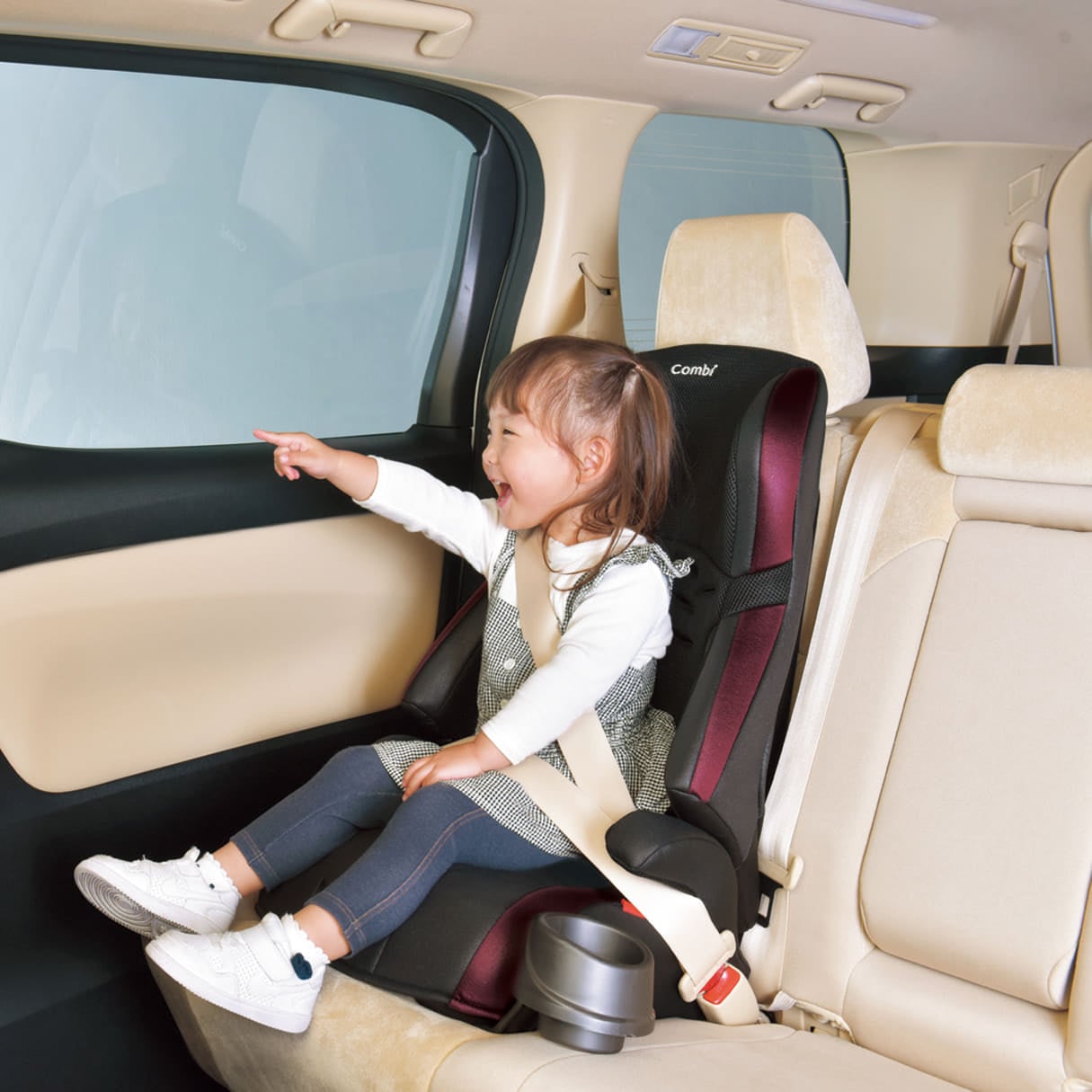Combi ジュニアシート ジョイトリップ エッグショック GH シートベルト