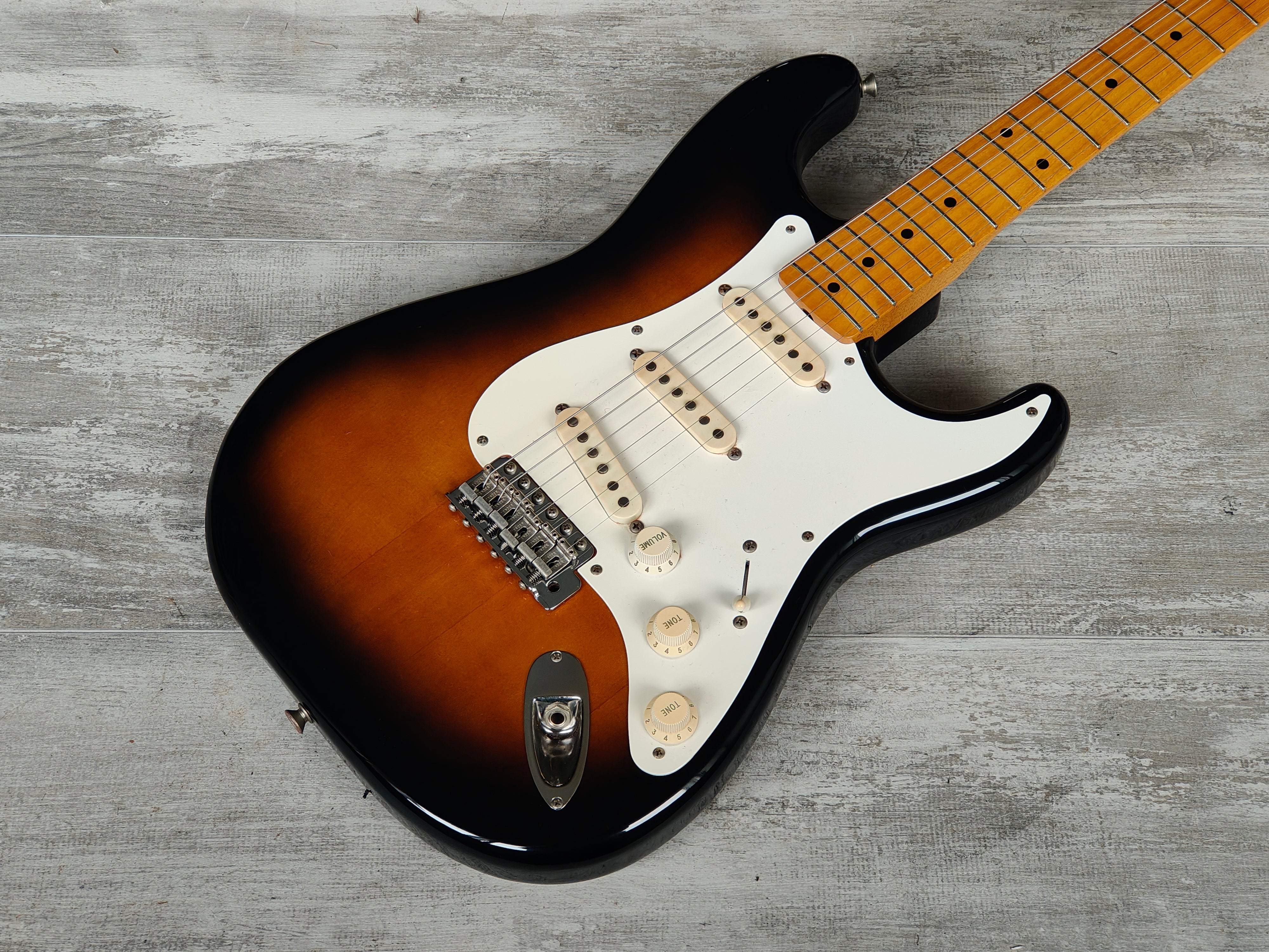 Fender Japan ST40 Stratocaster 1987-88年