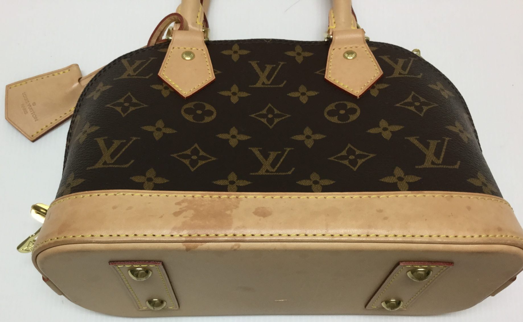 21-71 ルイヴィトン(Louis Vuitton)アルマバッグ ヌメ革色補正 ｜ CAWA