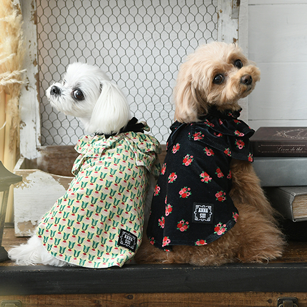 ANNA SUI（アナ スイ）ケープ風ベロアワンピース | 犬服・ドックウェア