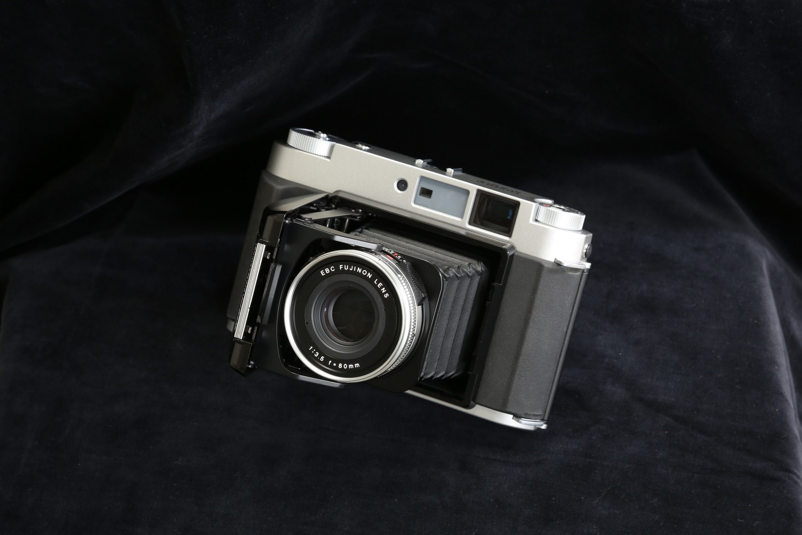 FUJIFILM GF670 Professional 使用レビュー 【コンパクトな蛇腹中判