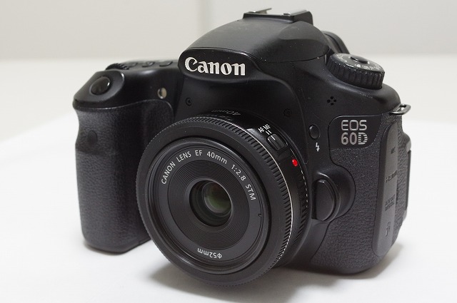 ヨシヒロ Canon EF 40mm f2.8 STM CANON EF40mm F2.8 STM 価格比較