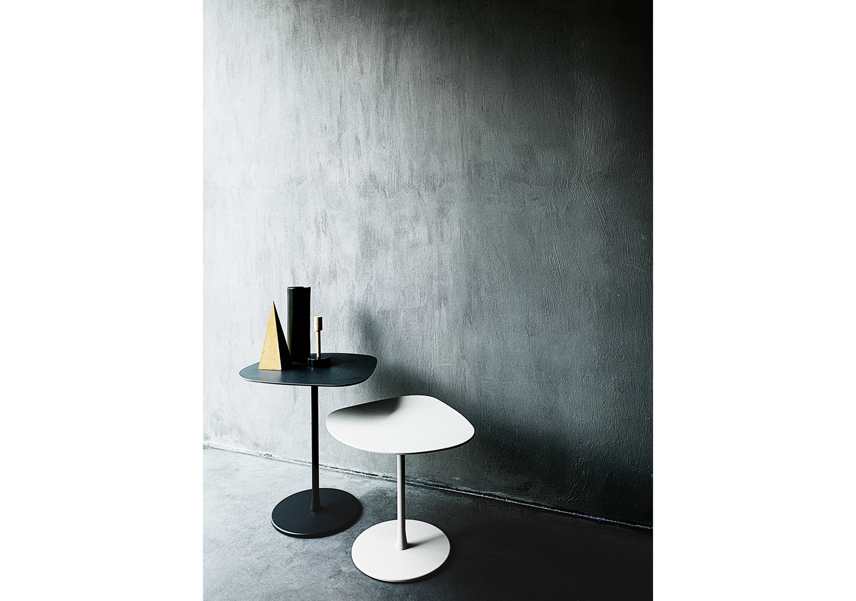 ixc.(イクスシー）MIXIT CERAMICミクシット セラミック サイドテーブル