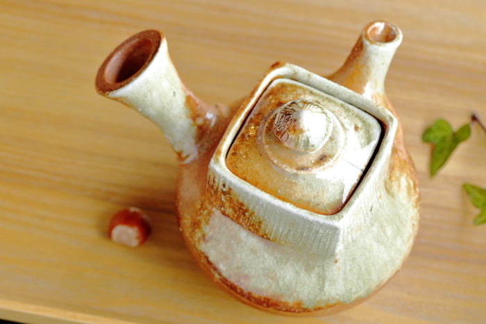 小島憲二 伊賀四方蓋灰被急須 作家もの伊賀焼ティーポット 無釉薬穴窯