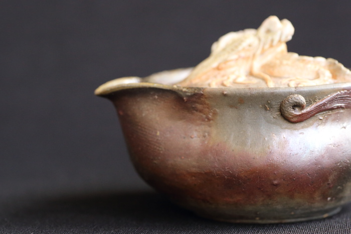 大森輝彦 備前手捻り白竜彫宝瓶 大森輝彦 備前手捻り白竜彫宝瓶 - メルカリ