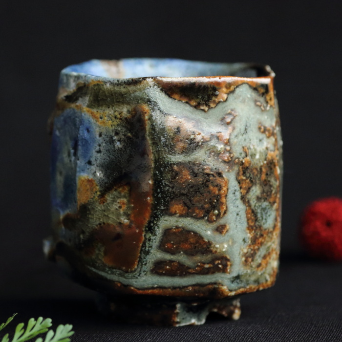 馬場隆志 備前窯変蒼ぐい吞み 穴窯焼成 作家もの酒器 酒呑 薪窯 桐箱