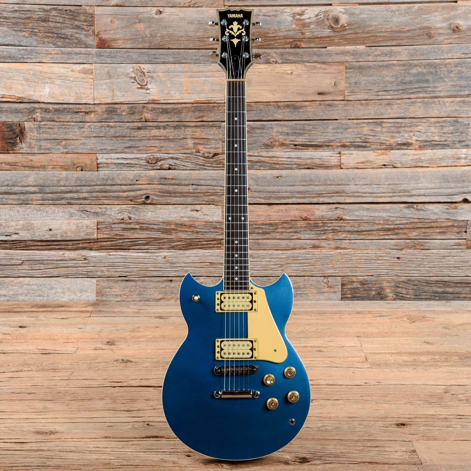Yamaha SG800 Blue Sparkle 1983 – Chicago Music Exchange