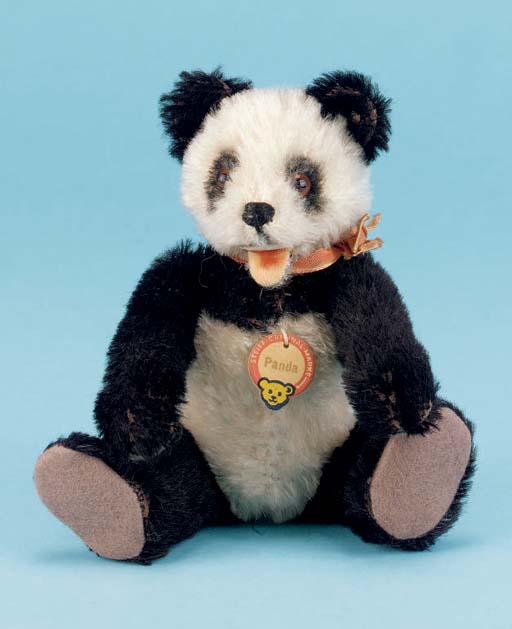A Steiff Limited Edition Year 2000 Bear | Christie's
