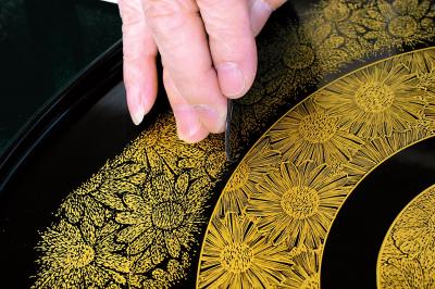 川連漆器 沈金彫り 高級花台 天然木 床の間 送料込み 川連漆器 沈金