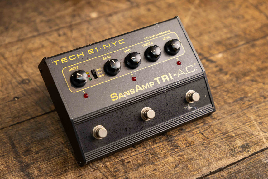 箱/説明書付】TECH 21 NYC SansAmp TRI-A.C. Tech 21 SansAmp TRI A.C.