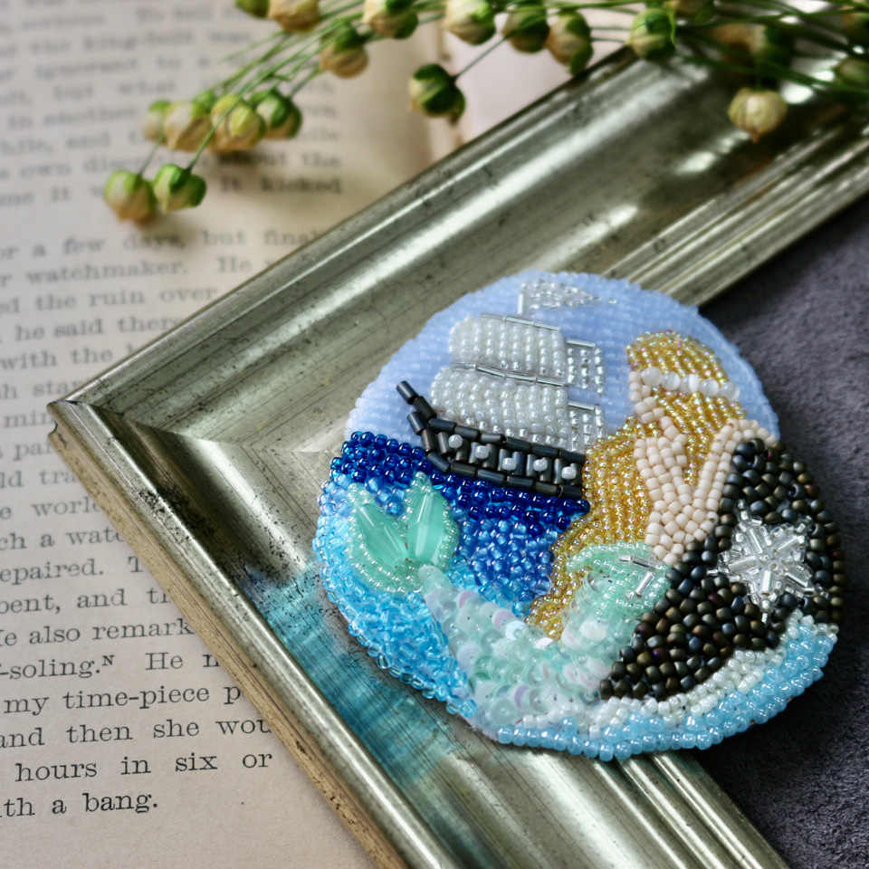 ビーズ刺しゅうキット「beads de OHANASHI ‐ビーズでおはなし‐」｜手芸