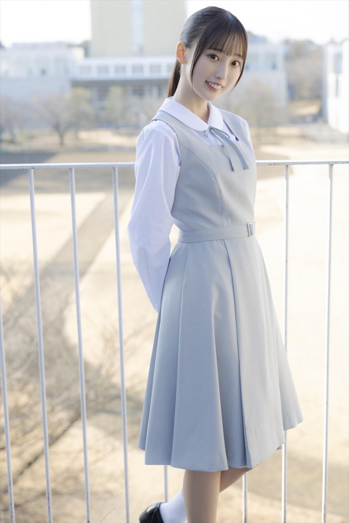 ポ*6様 鶴崎仁香 直筆サイン 生写真 2025 OverTheRainbow 2026年最新