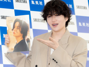 写真）ガチすぎて怖い！ 益若つばさ、片寄涼太らハロウィンコスプレ