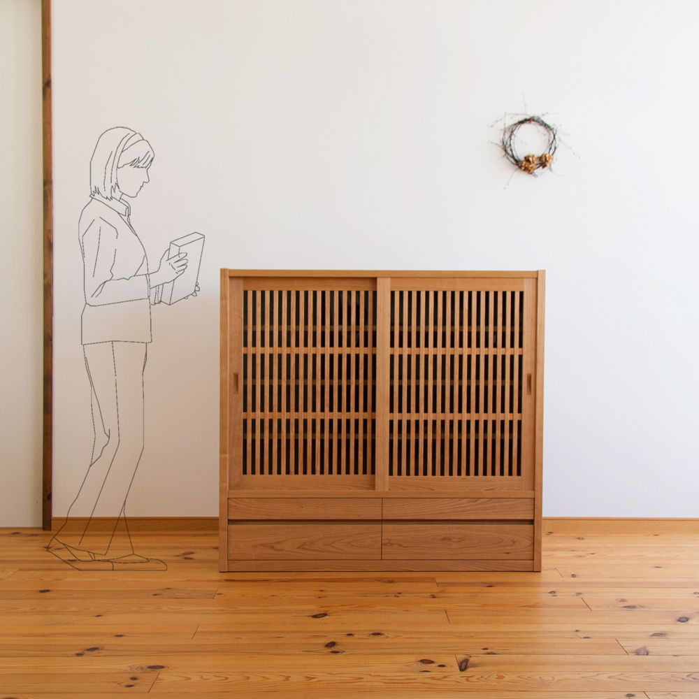 木製無垢材 ふるい木味のシンプルなガラス戸棚 / 小箪笥 食器棚 ショー