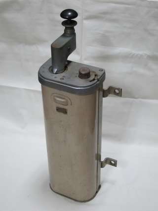 三菱電機製の鉄道用主幹制御器（マスコン） 主幹制御器（マスコン