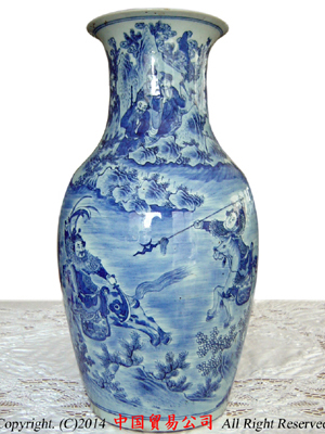 中国 景徳鎮製 鄒國鈞作？抱月瓶(一箇所彩剥がれがあり)引越しのため