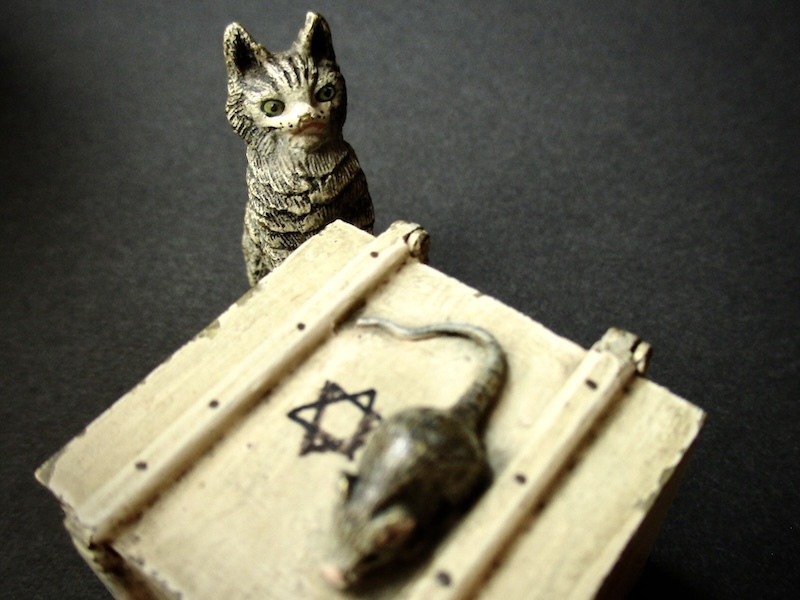 ヴィエナブロンズ 「ゆったり眺める猫」 猫のハンター】 お迎え先が