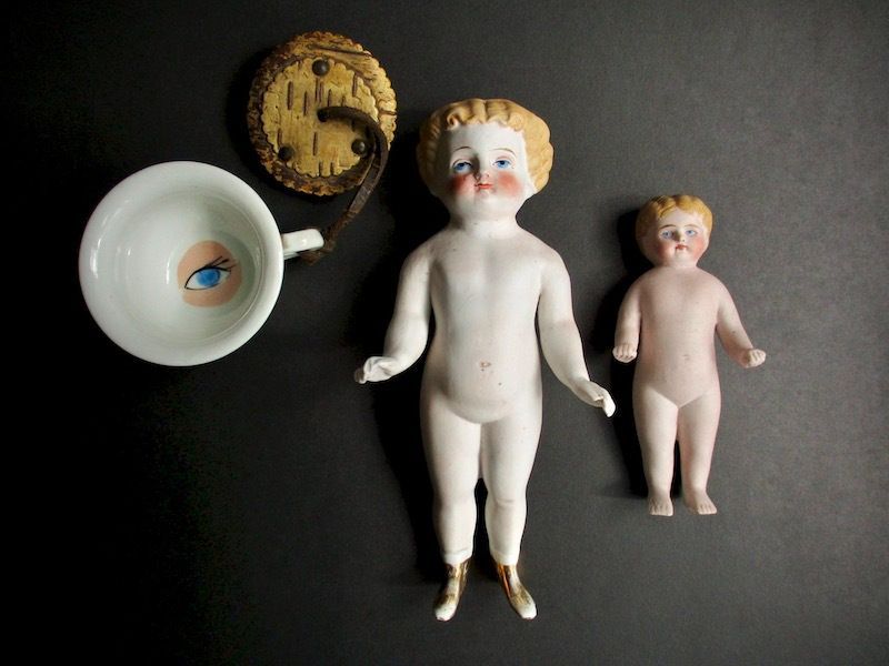 ドイツビスク「フローズン・シャーロット」2体