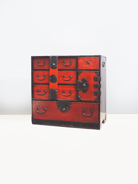 今月中の値下げです！アンティーク 骨董 杉無垢 小箪笥 珍品!!無垢材の黒柿杢目が流れる堂々とした越後収納箪笥 BB2226 – 古福