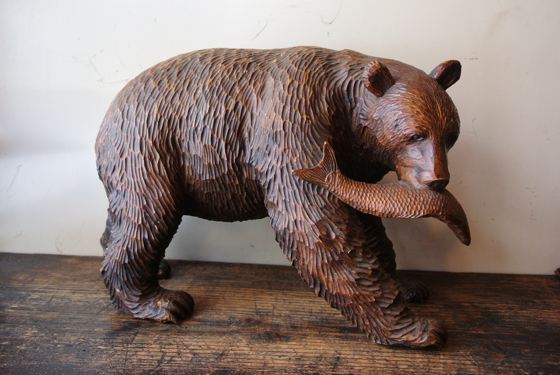 熊 くま クマ 木彫り 置物 鮭 北海道 お買い得品 熊 木彫り アイヌ