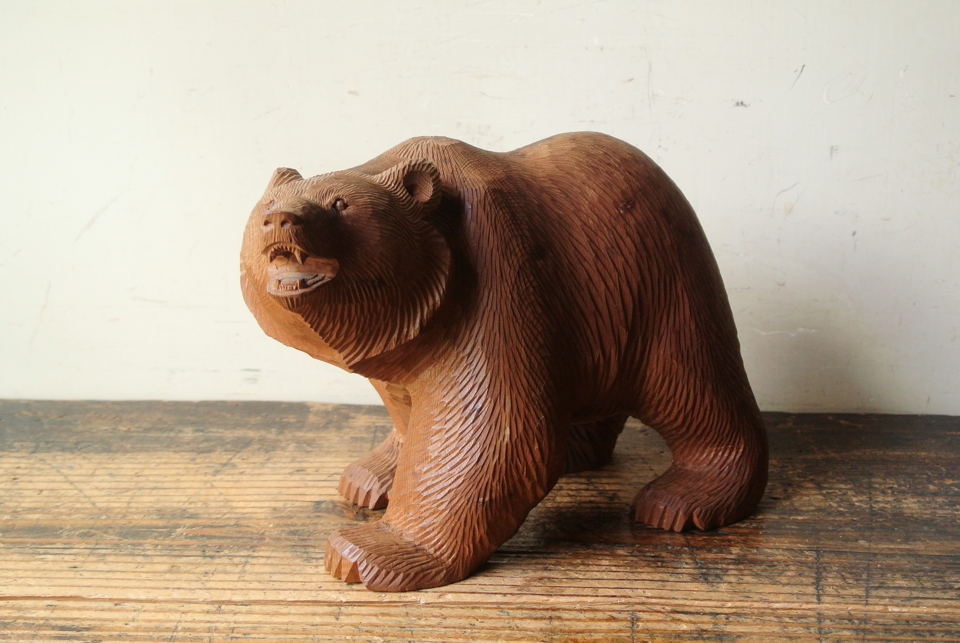 加藤貞夫「這い熊」木彫り熊 - アンティーク雑貨・古道具の札幌